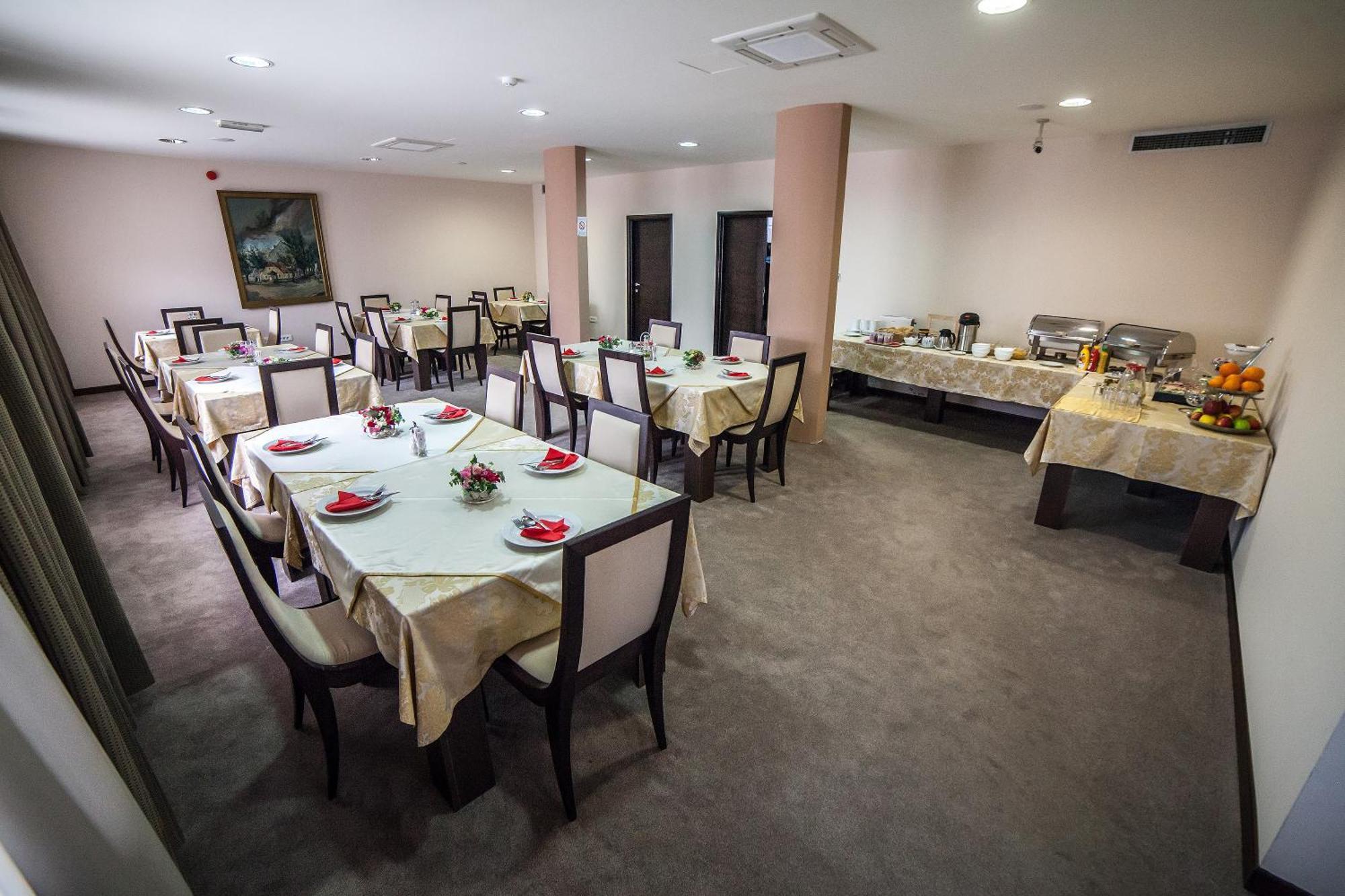 Hotel Terminus Podgorica Eksteriør bilde