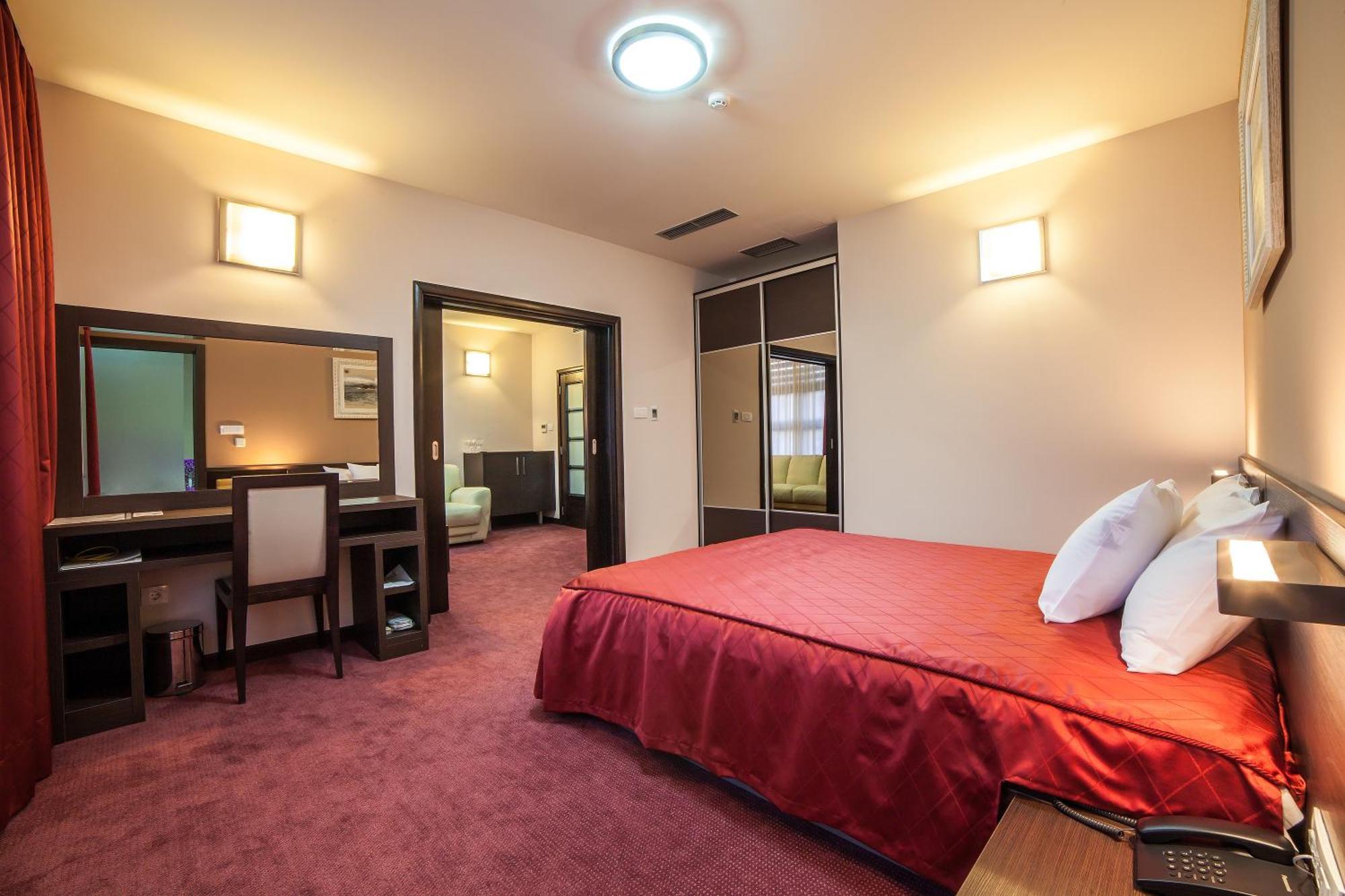 Hotel Terminus Podgorica Rom bilde