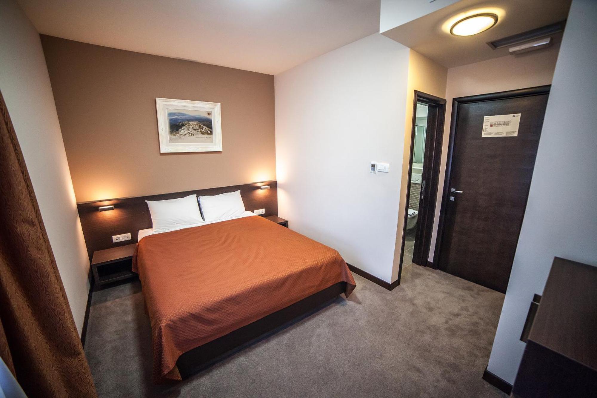 Hotel Terminus Podgorica Rom bilde